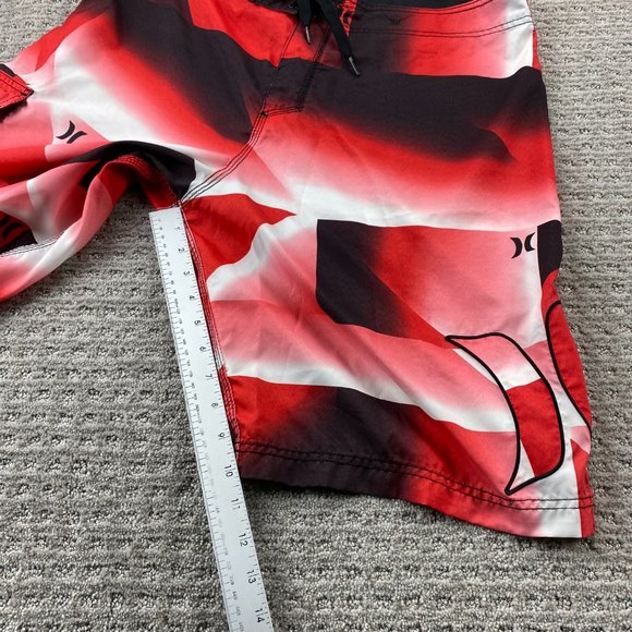 Hurley Swim Trunks Men 36 Red Black Bathing Suit Board Shorts Embroidered Logo - Picture 13 of 14